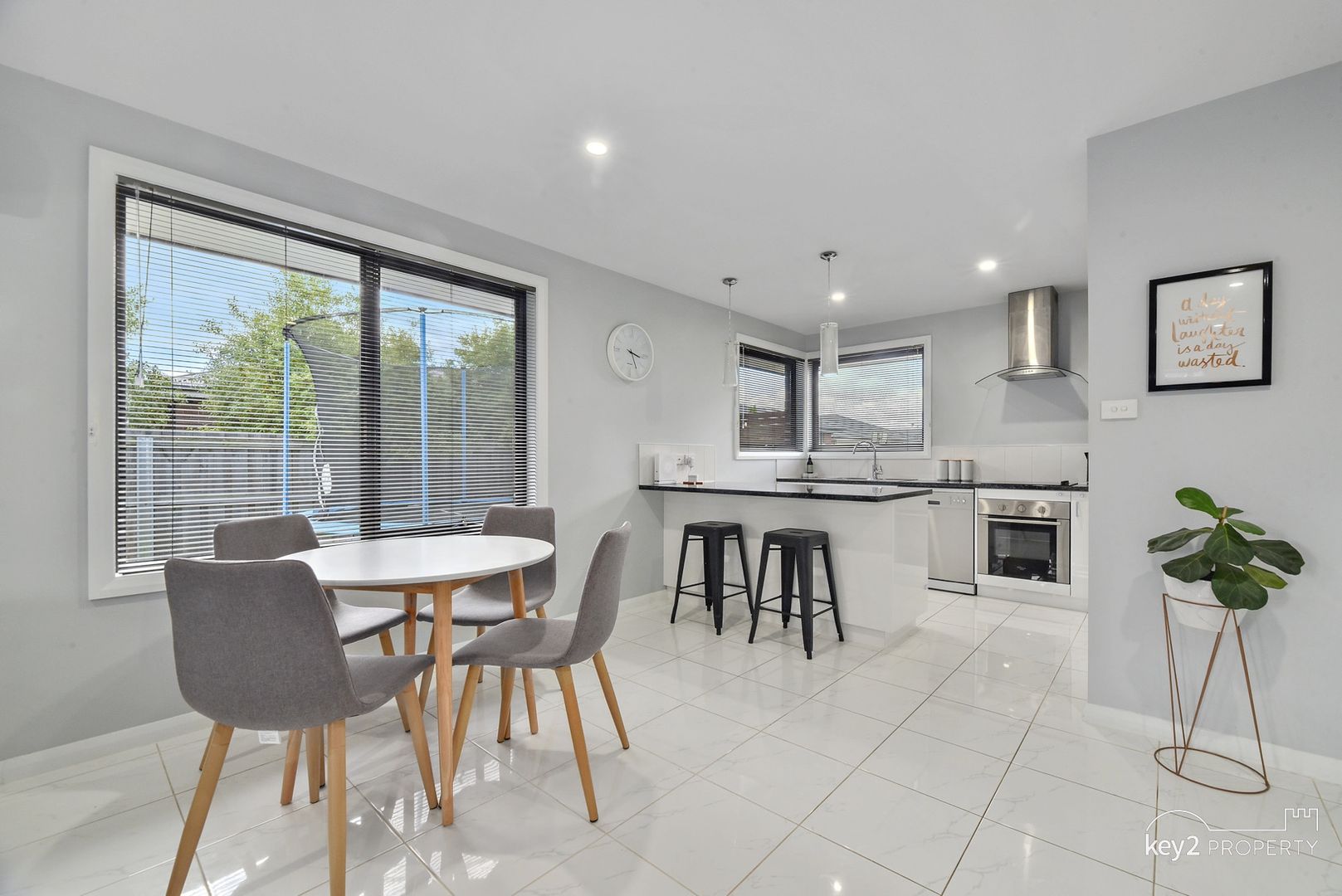 8 Thames Court, Perth TAS 7300, Image 2