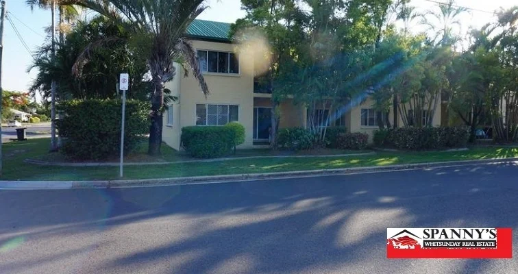 Unit 3/2 Robert Street, Proserpine QLD 4800