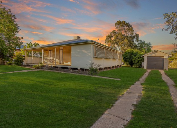 17 Hay Road, Darlington Point NSW 2706