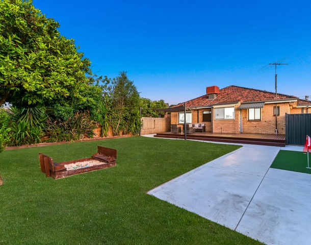 8 Brentwood Close, Clayton South VIC 3169