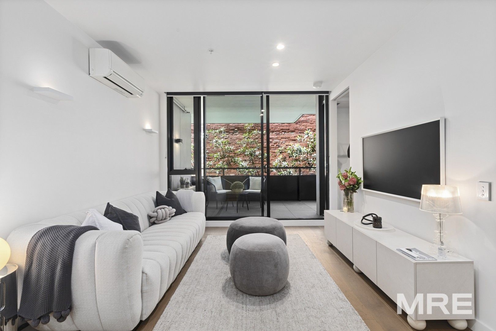 2 bedrooms Apartment / Unit / Flat in 106/881 High Street ARMADALE VIC, 3143