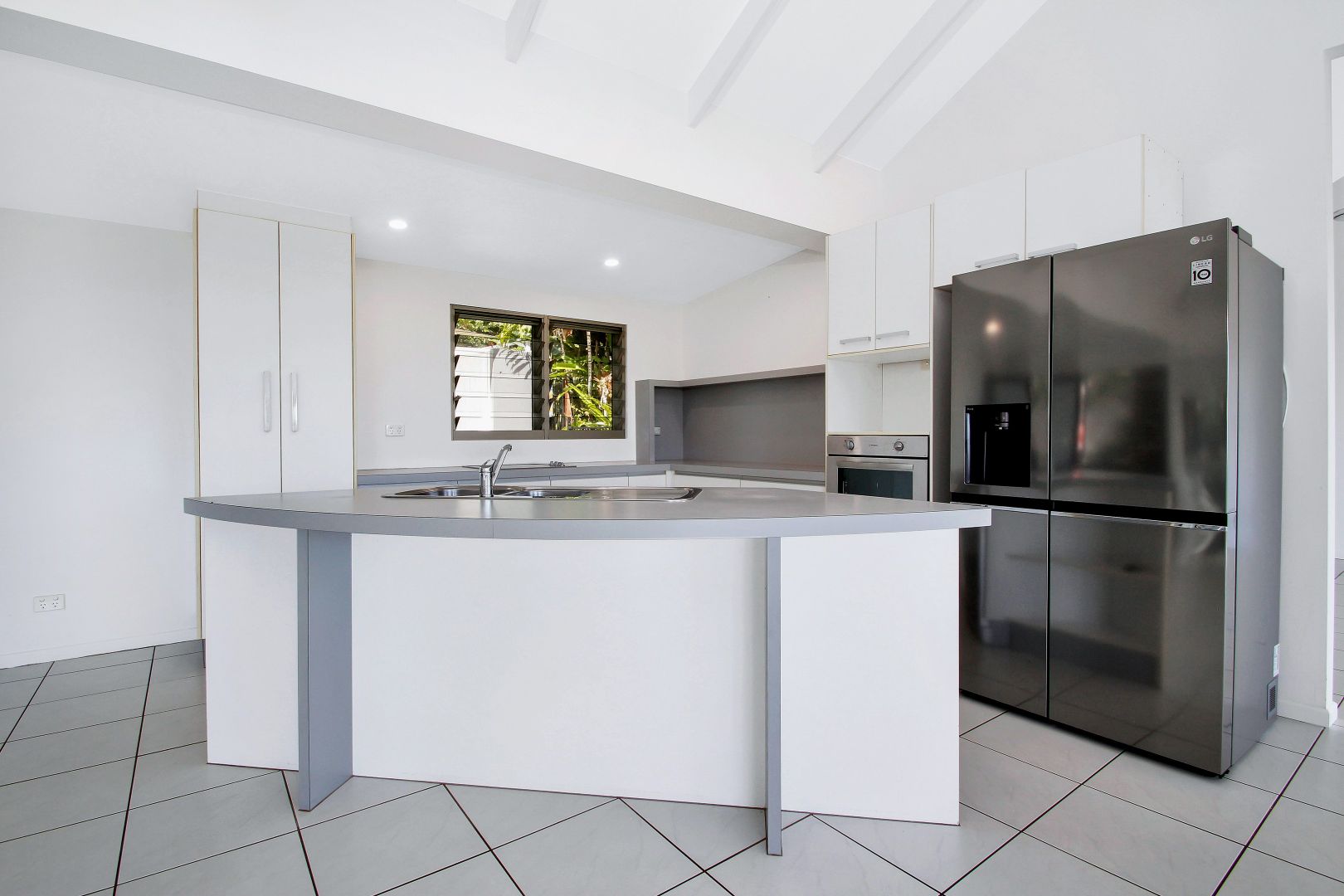 47/7 Tari Place, Trinity Beach QLD 4879, Image 2