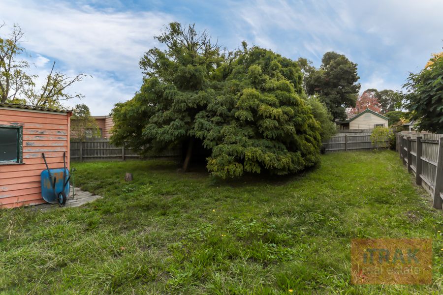 25 Dixon Grove, Blackburn VIC 3130, Image 1