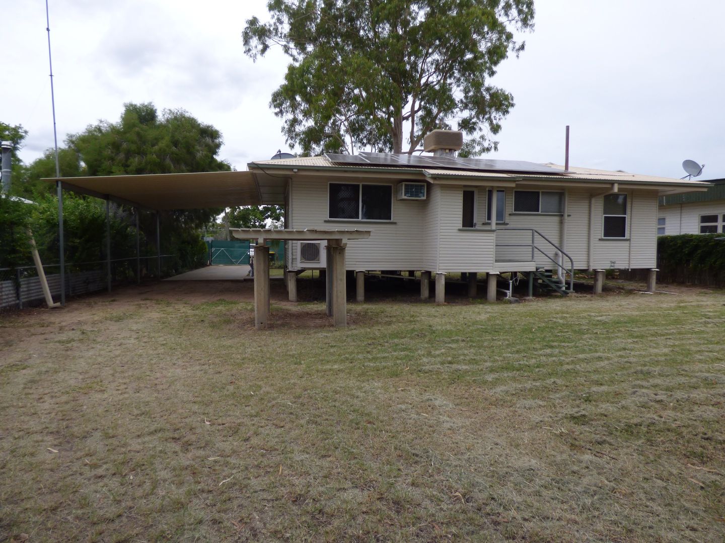 12 Cowildi Street, Dirranbandi QLD 4486, Image 2