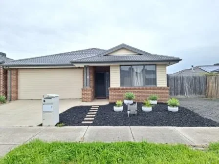 4 Beresford Road, Wollert VIC 3750