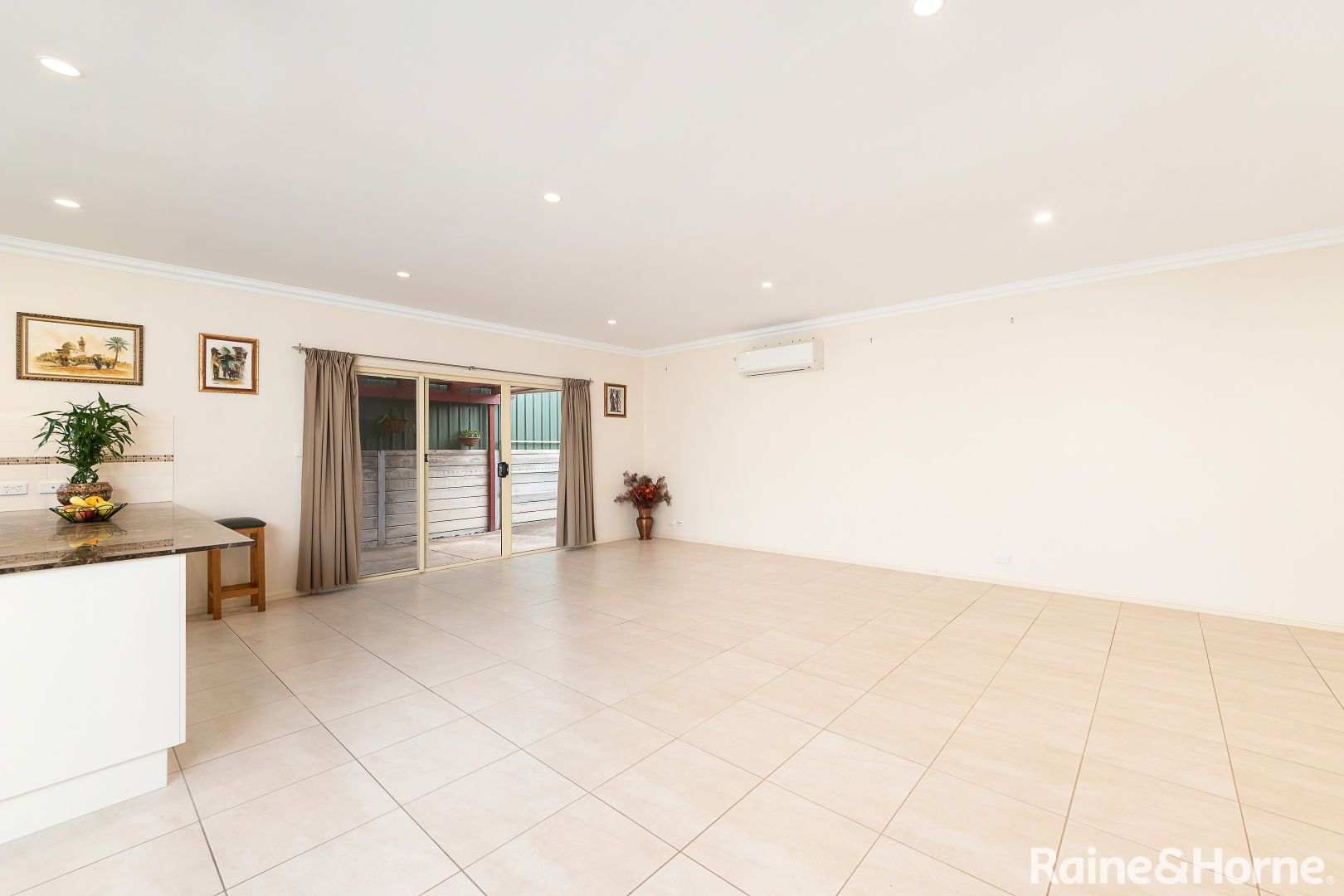 1/4 Caldwell Street, Strathalbyn SA 5255, Image 2