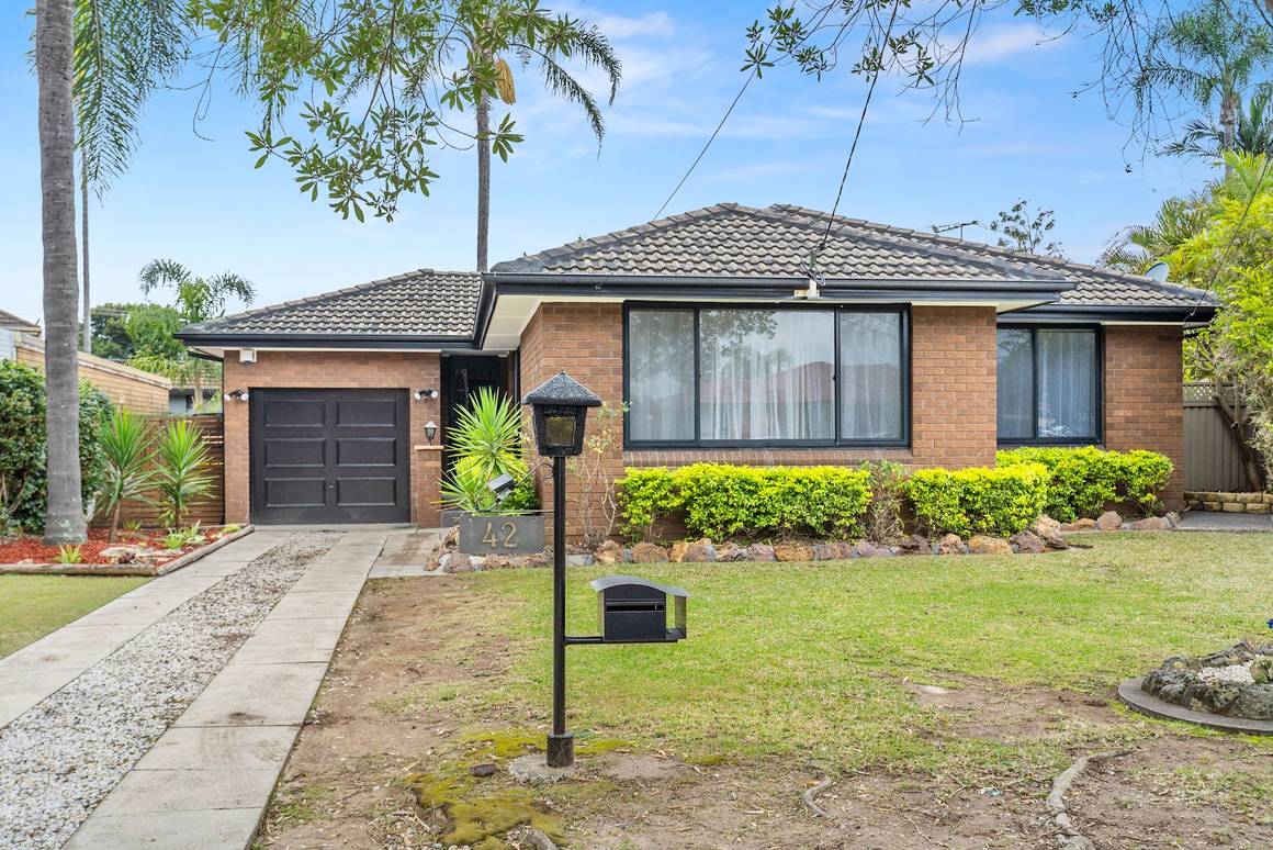 Picture of 42 Ruthven Avenue, MILPERRA NSW 2214