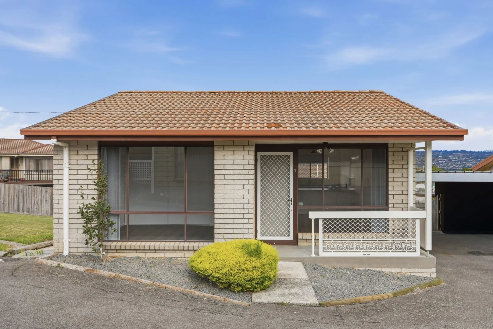 1/10 Teal Court, Newnham TAS 7248