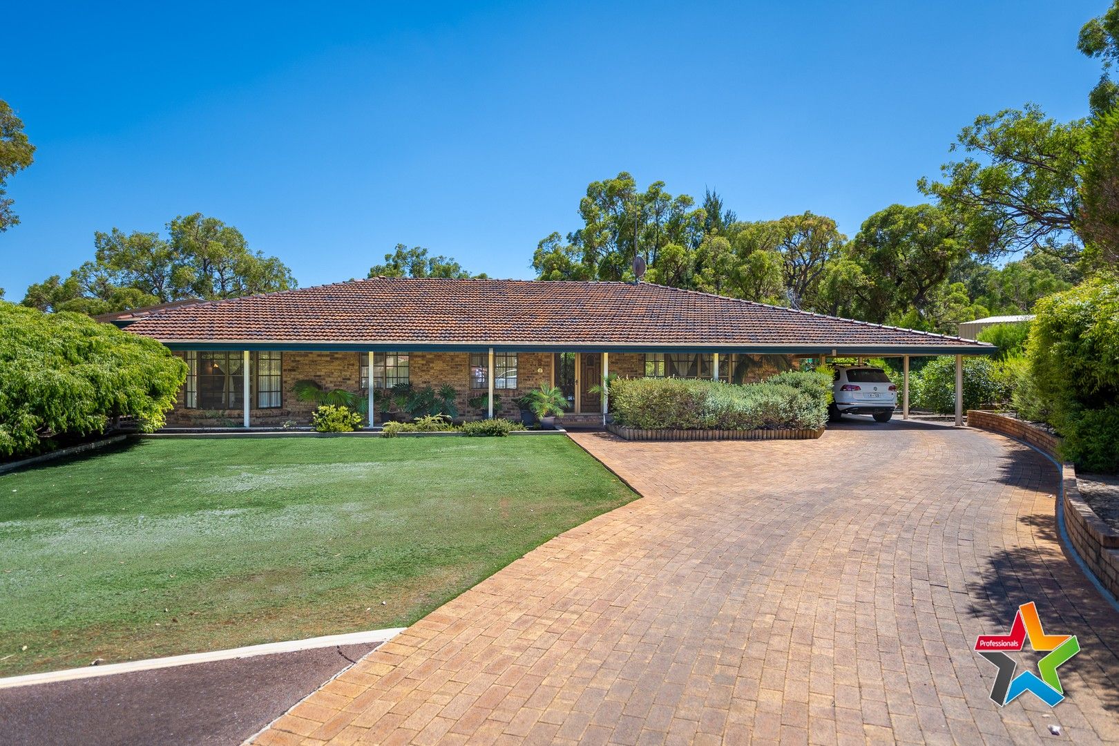 6 Cox Place, Waroona WA 6215, Image 0