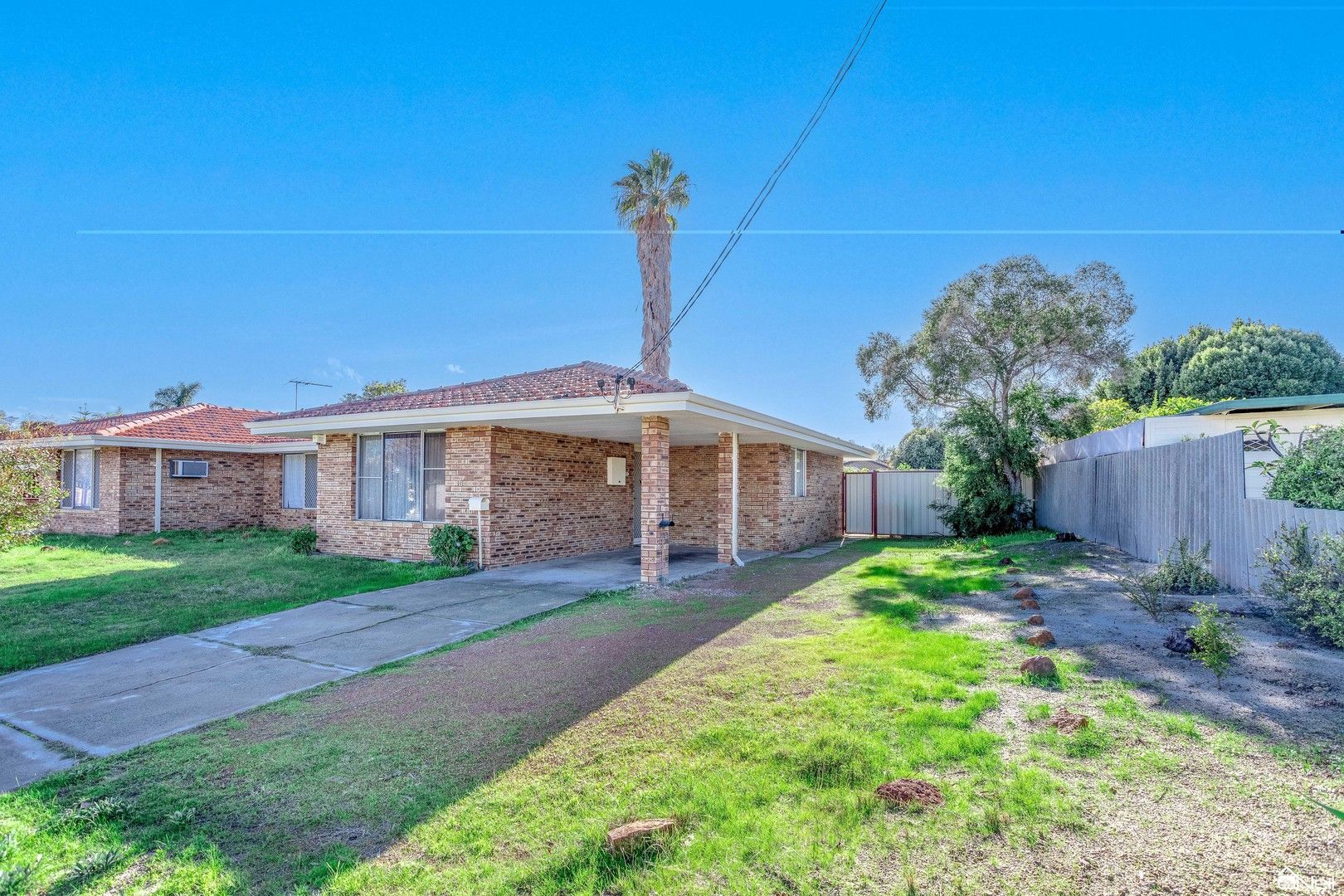 3 bedrooms House in 84B Murdoch Road THORNLIE WA, 6108