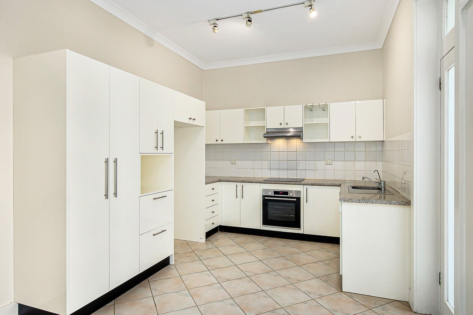 4/211 Blues Point Road, McMahons Point NSW 2060, Image 2