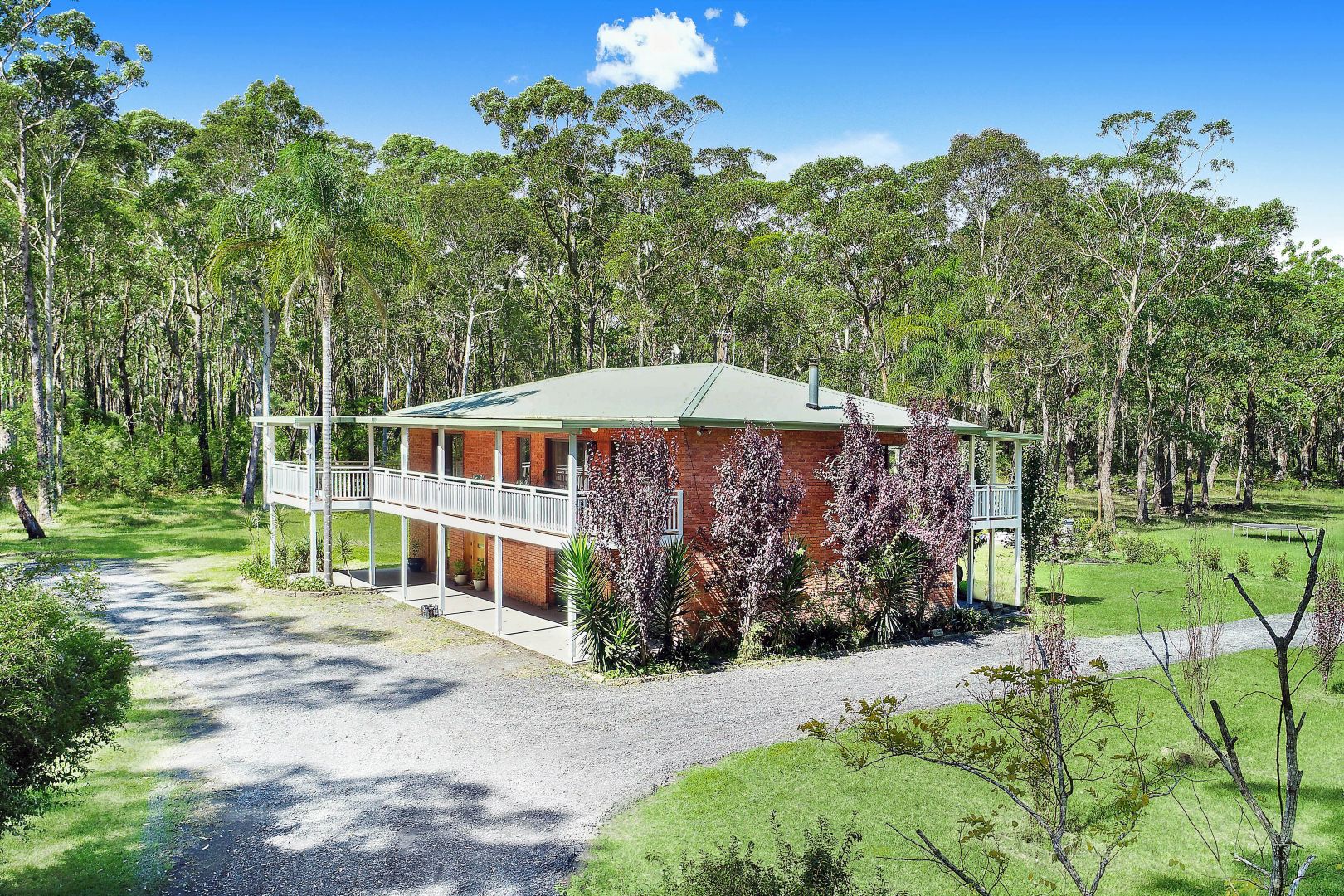 52 Streamside Street, Woollamia NSW 2540