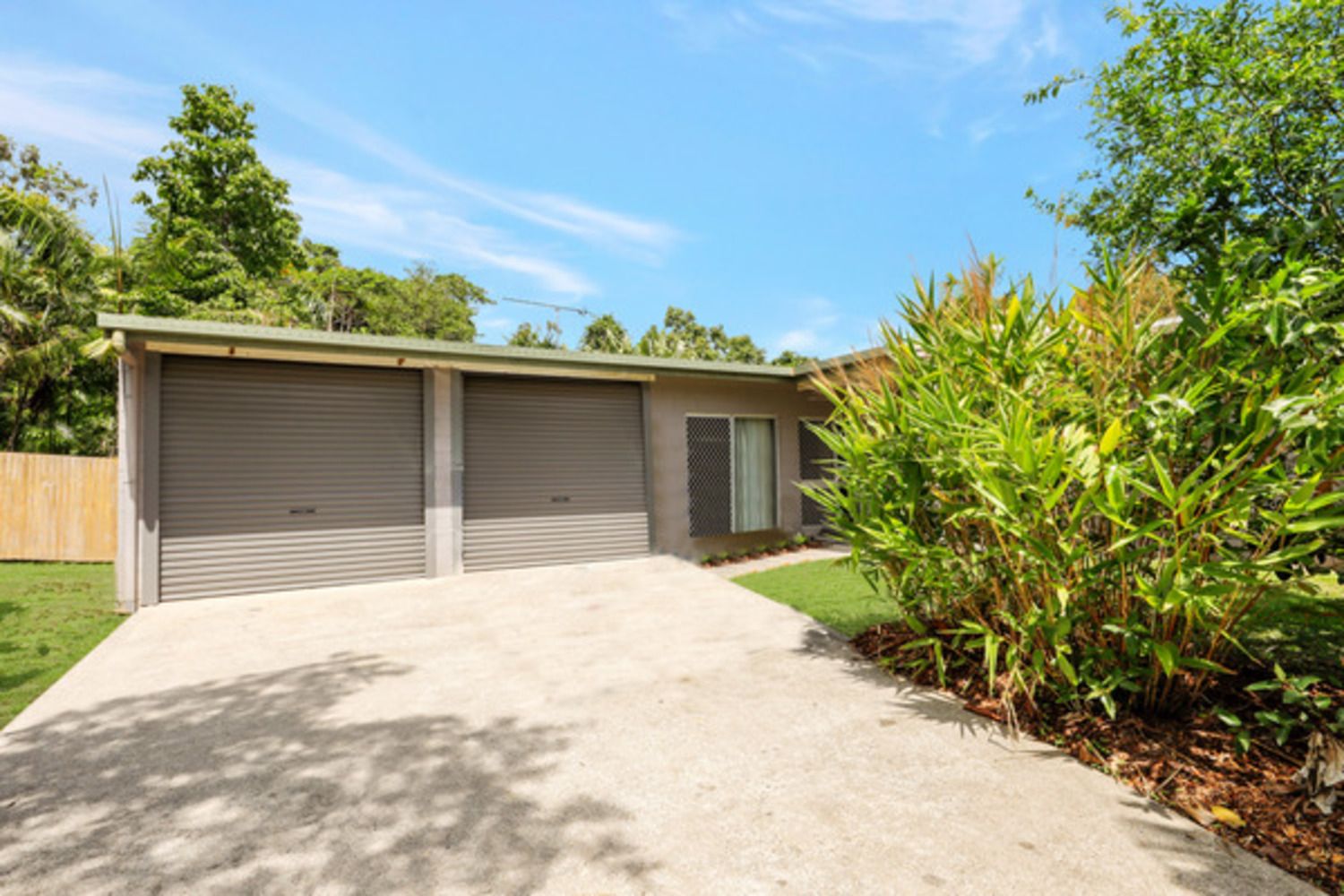 Kewarra Beach QLD 4879 3 beds house for Rent, 550 per week