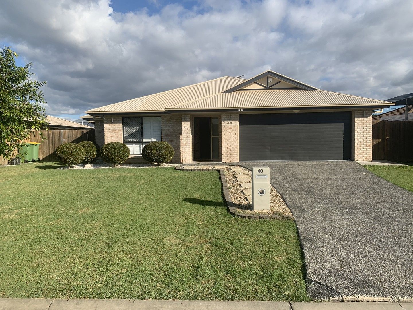 4 bedrooms House in 40 RIVER PARK DRIVE LOGANHOLME QLD, 4129