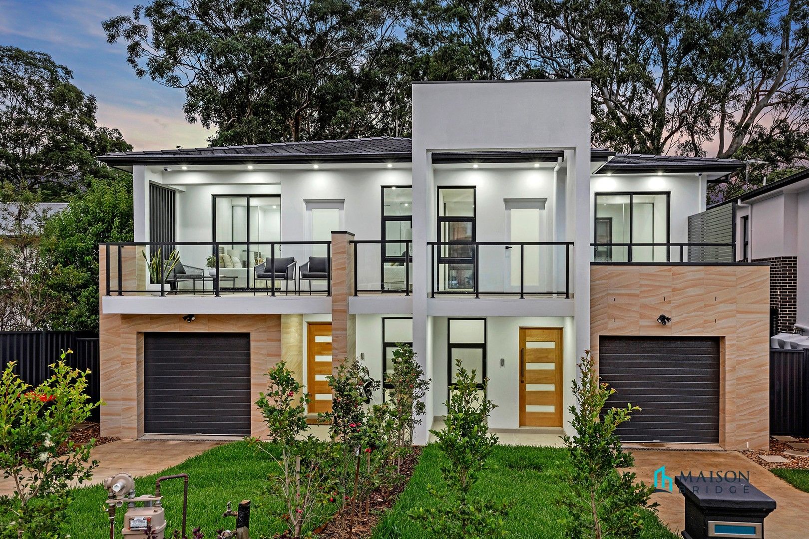 5 bedrooms Semi-Detached in 62 Moffatts Drive DUNDAS VALLEY NSW, 2117