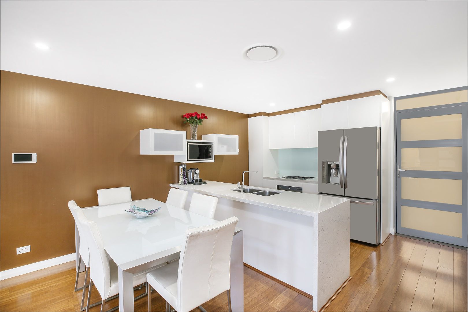 2/14 Macintosh Street, Mascot NSW 2020, Image 2