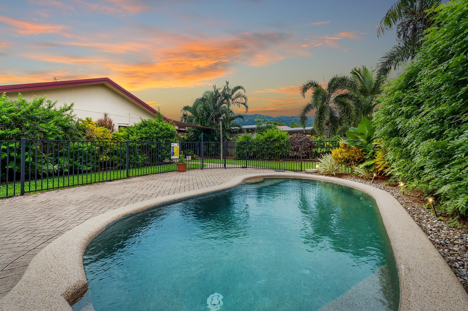 12 Cable Close, Kewarra Beach Property History & Address Research