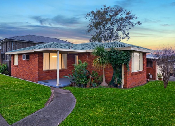 2 Erie Place, Seven Hills NSW 2147