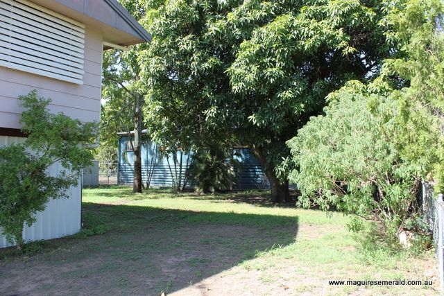 36 Retro Street, Emerald QLD 4720, Image 2