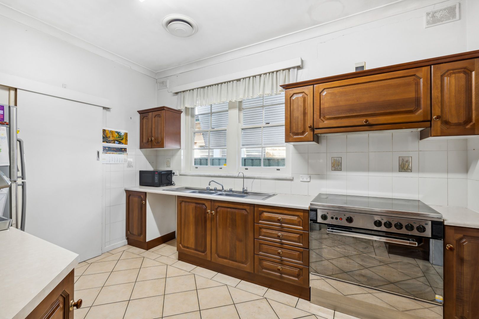 18 Elderslie Avenue, Fitzroy SA 5082, Image 2