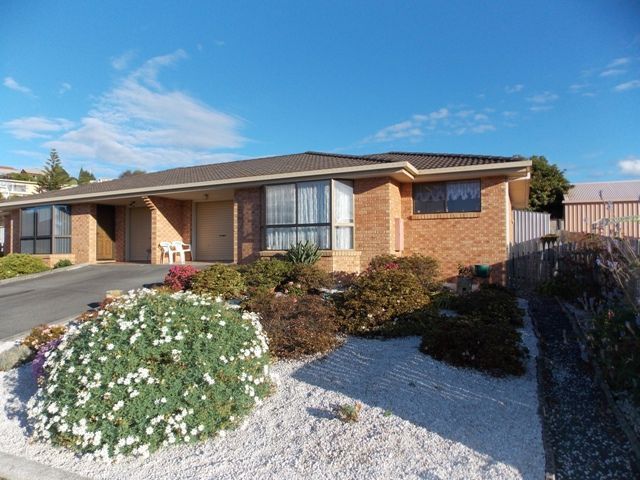 1/23A Ironcliffe Road, Penguin TAS 7316