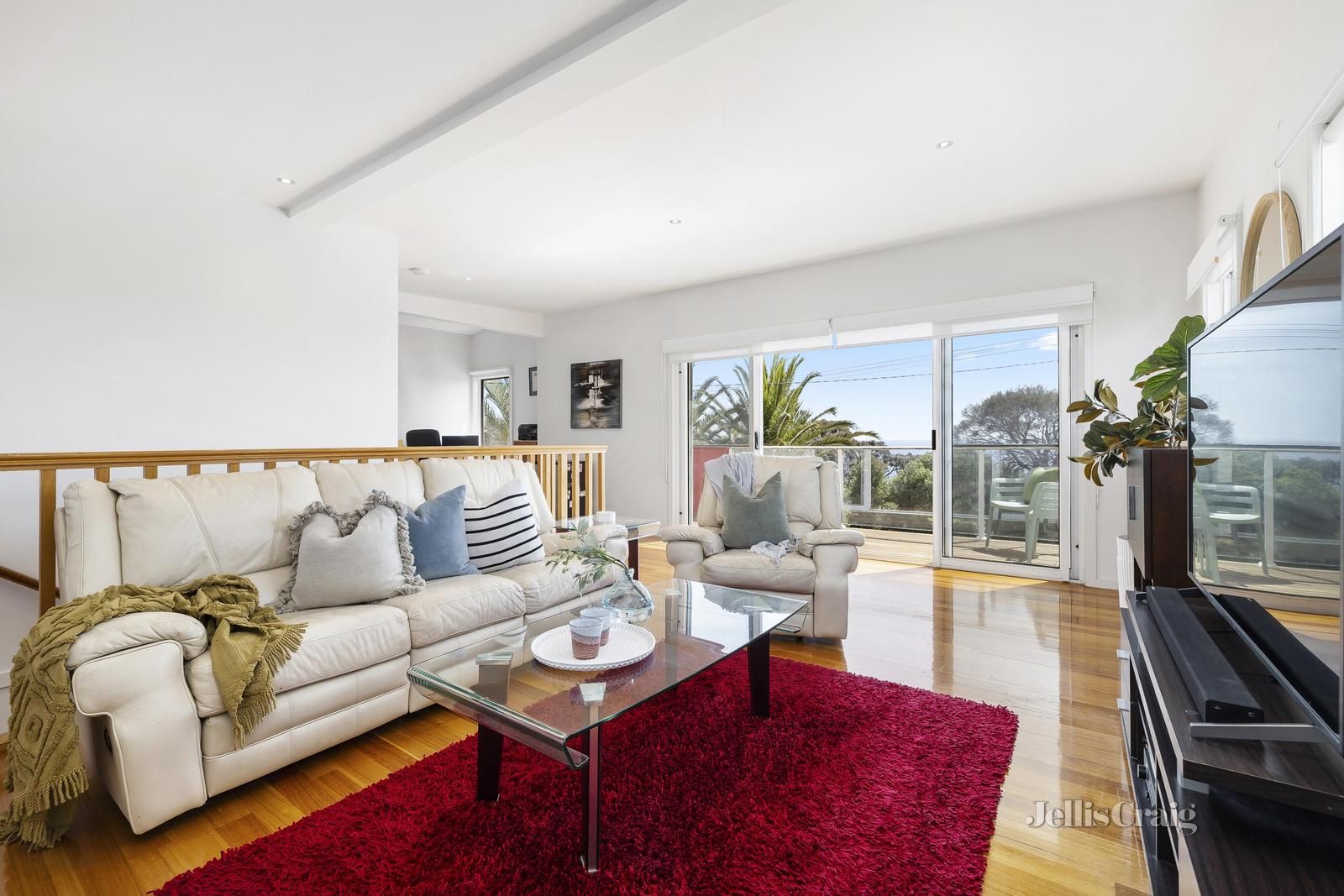 4 bedrooms House in 586 Esplanade MOUNT MARTHA VIC, 3934