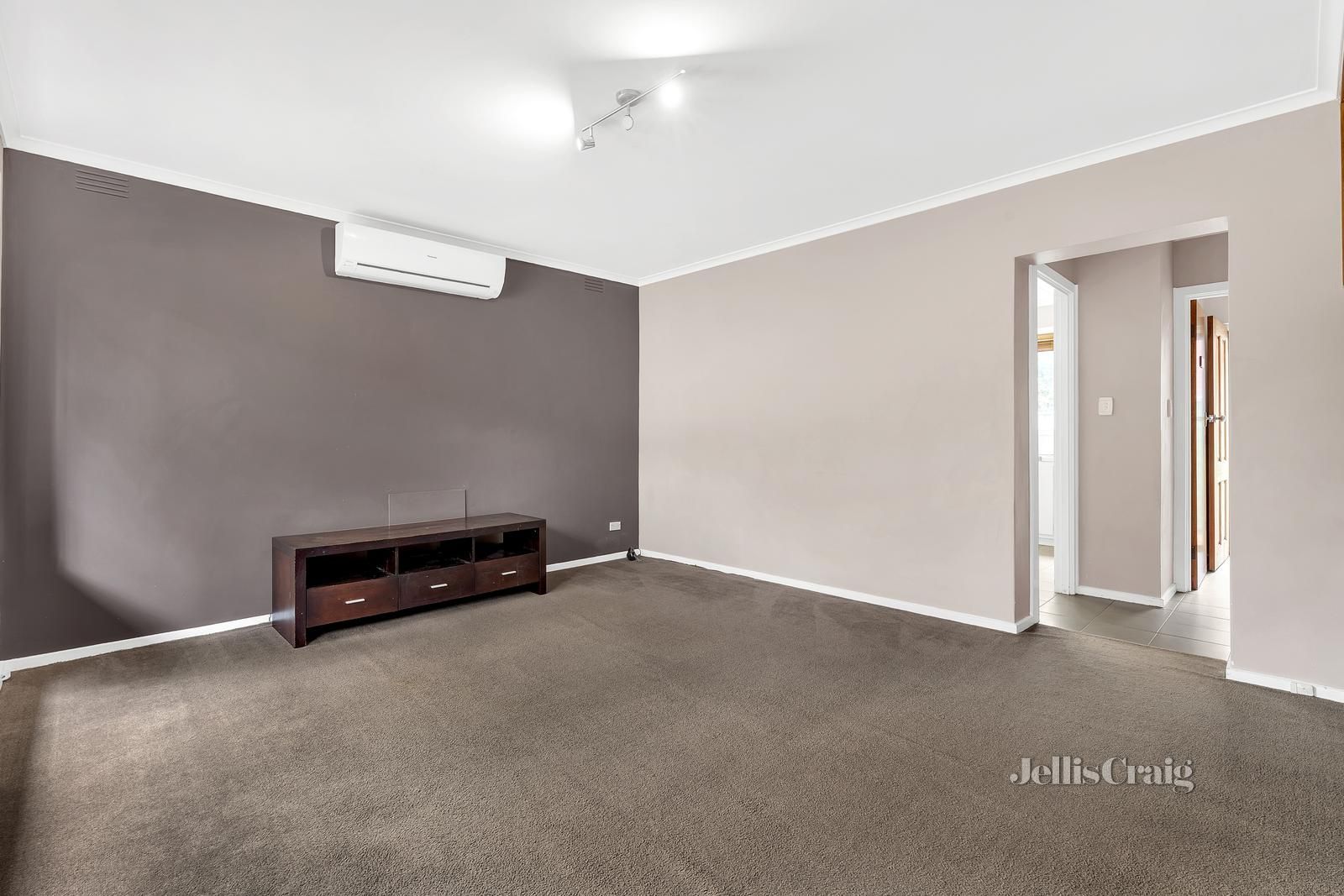 1/36 Josephine Street, Oak Park VIC 3046, Image 2