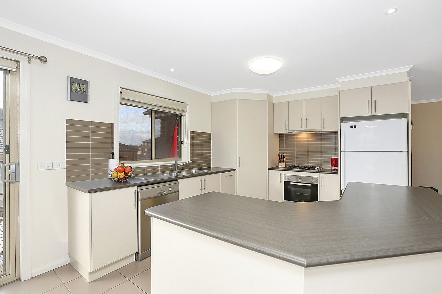 18 Fulford Cresent, Elliminyt VIC 3250, Image 1