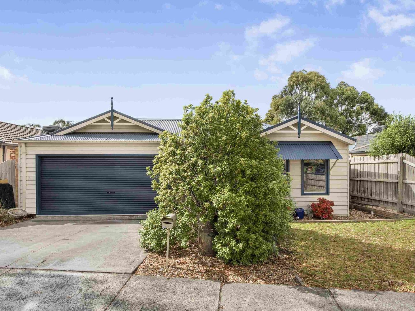 3 bedrooms House in 24 Parman Avenue PAKENHAM VIC, 3810