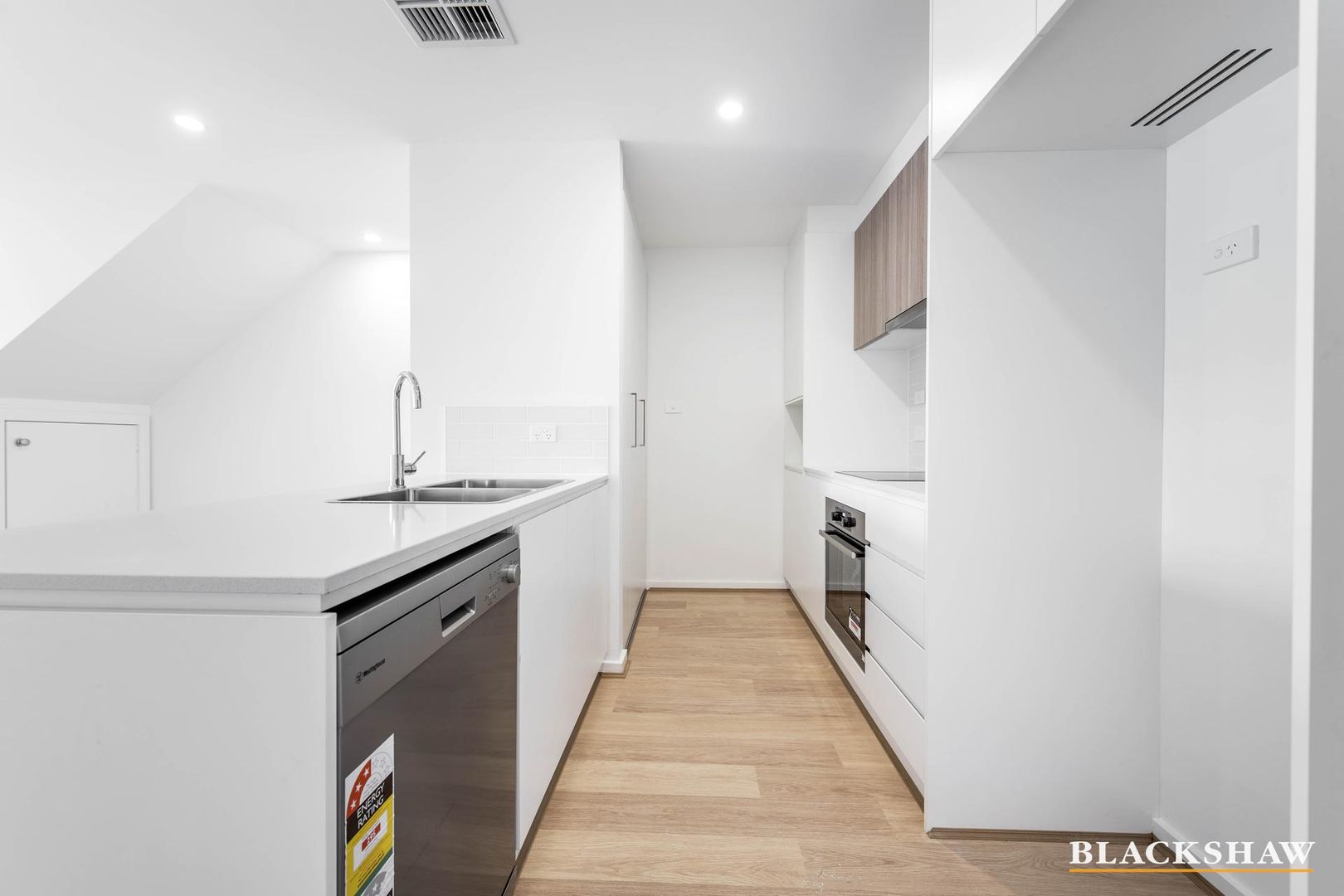 37/40 Pearlman Street, Coombs ACT 2611, Image 2