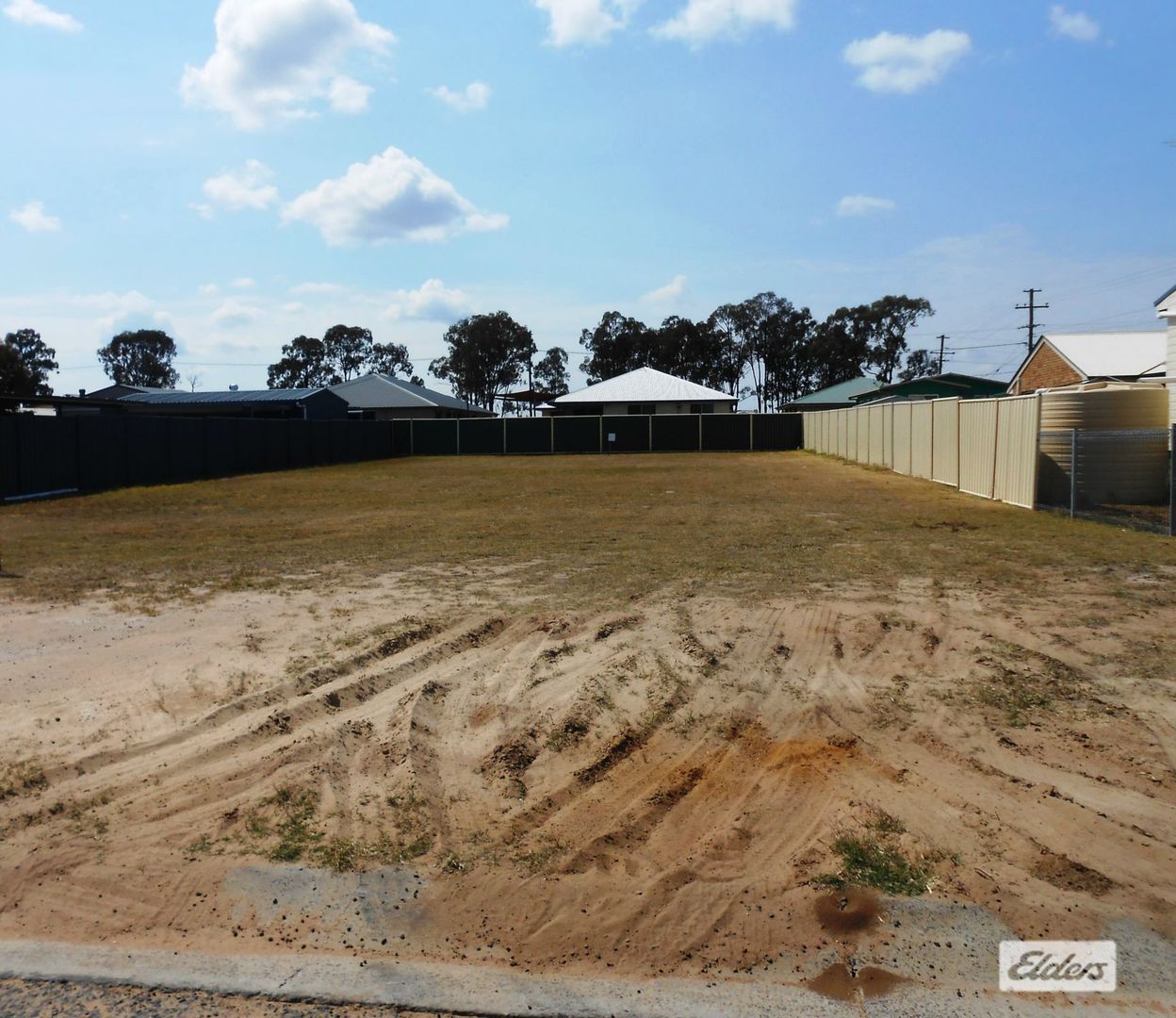 4 Drive, Miles QLD 4415 Domain