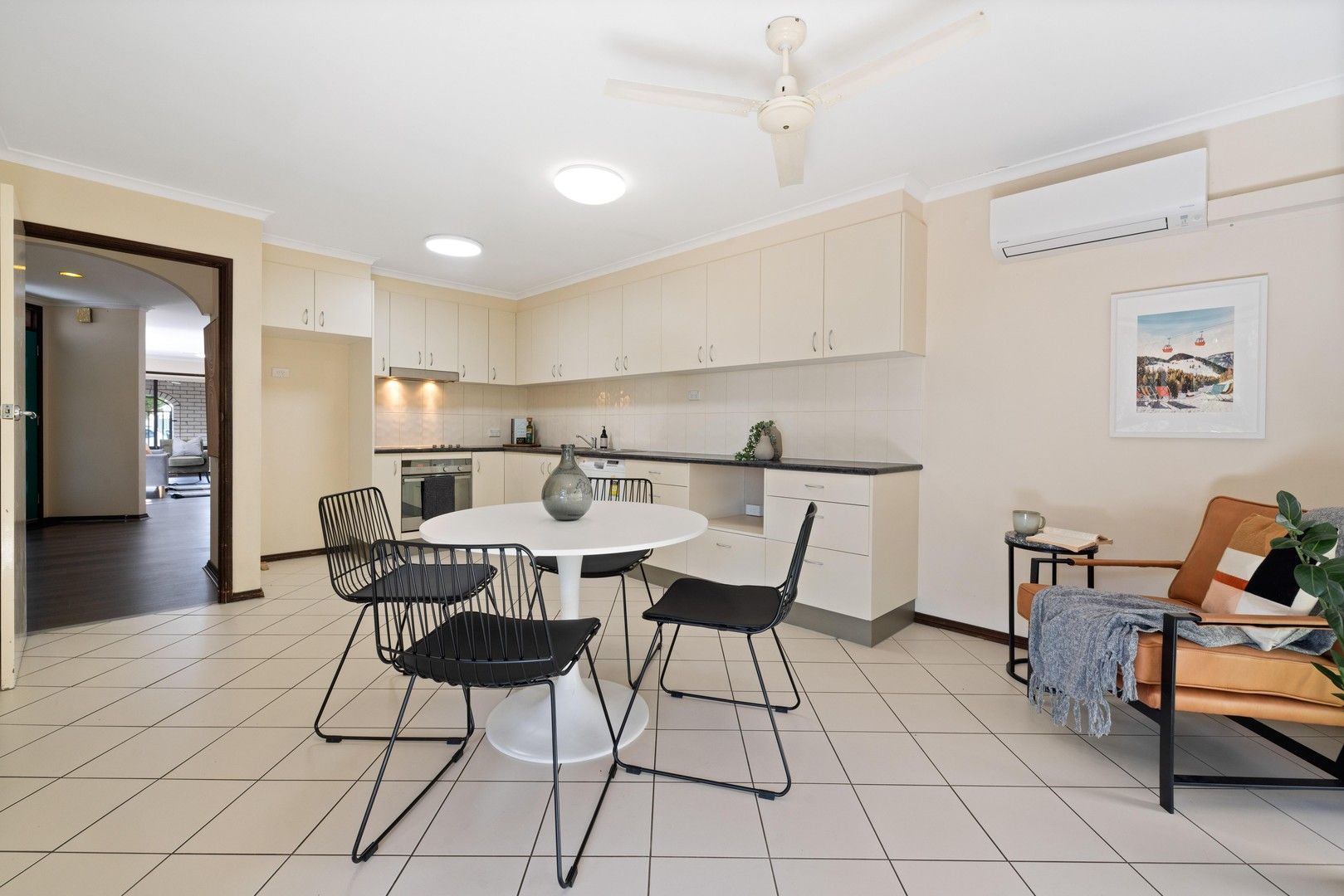 4 bedrooms Apartment / Unit / Flat in 28 Teague Street COOK ACT, 2614