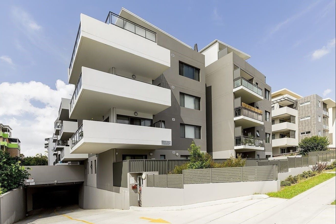 1 bedrooms Apartment / Unit / Flat in 302/235-237 Carlingford Road CARLINGFORD NSW, 2118
