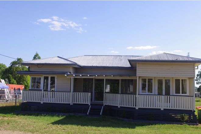 Picture of 33 Robert Street, FOREST HILL QLD 4342