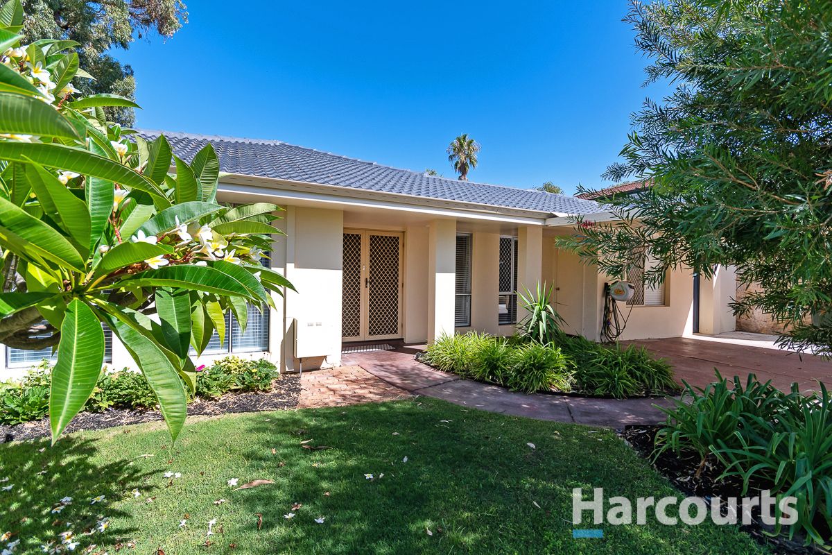 5 bedrooms House in 5 Bayou Court HEATHRIDGE WA, 6027