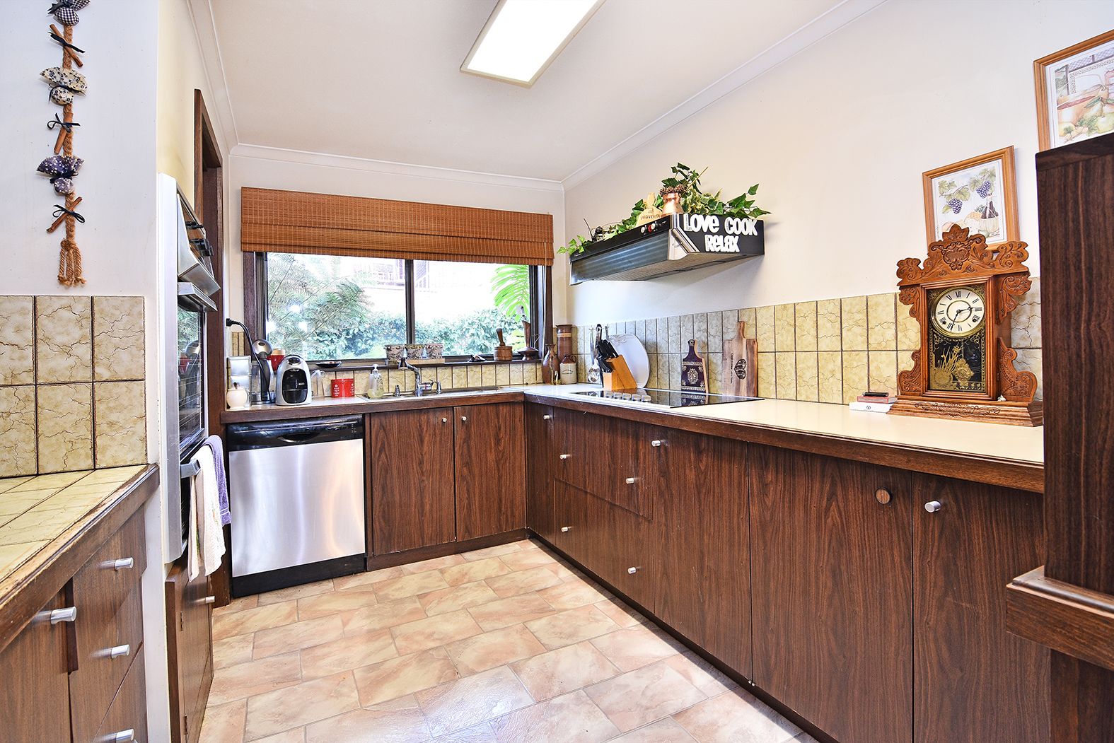 813 Bowdren Place, Glenroy NSW 2640, Image 2