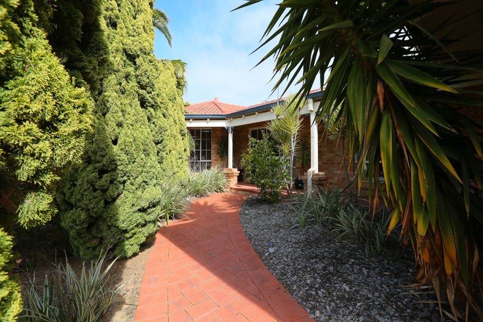 3 Caldera Close, Mindarie WA 6030, Image 2