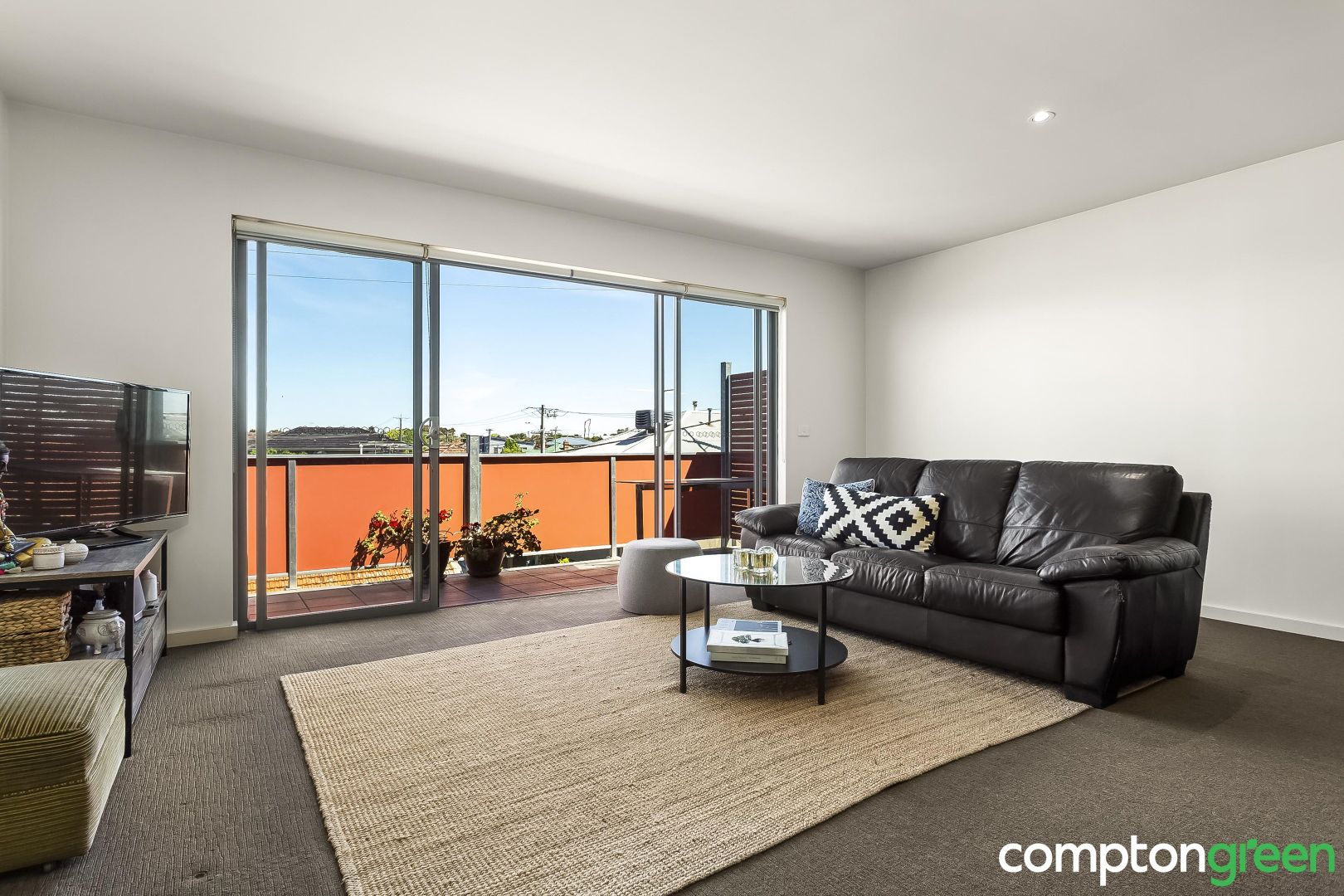 27/44 Everard Street, Footscray VIC 3011, Image 2