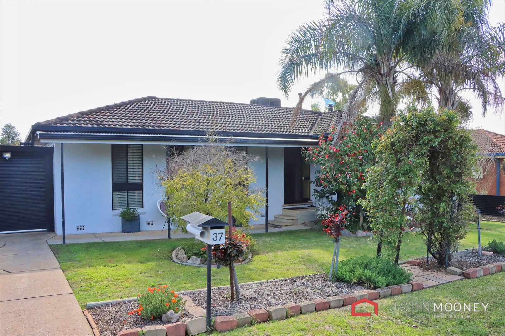 37 Cox Avenue, Forest Hill NSW 2651, Image 0