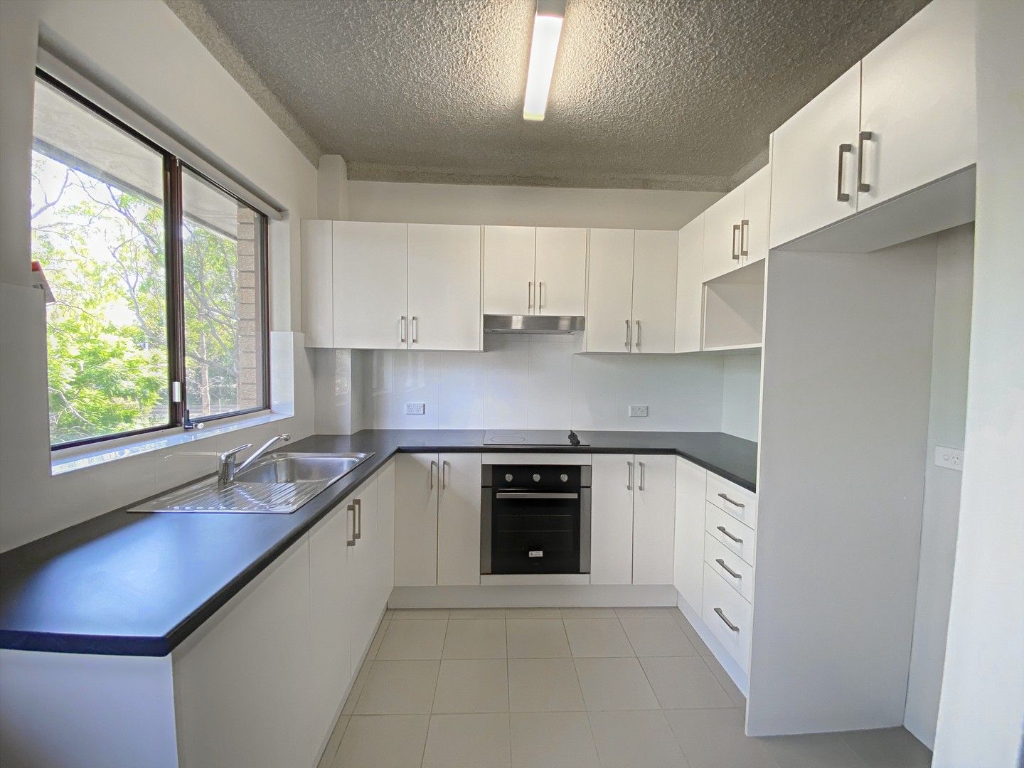 1 bedrooms Apartment / Unit / Flat in 6/3-5 Banksia Road CARINGBAH NSW, 2229