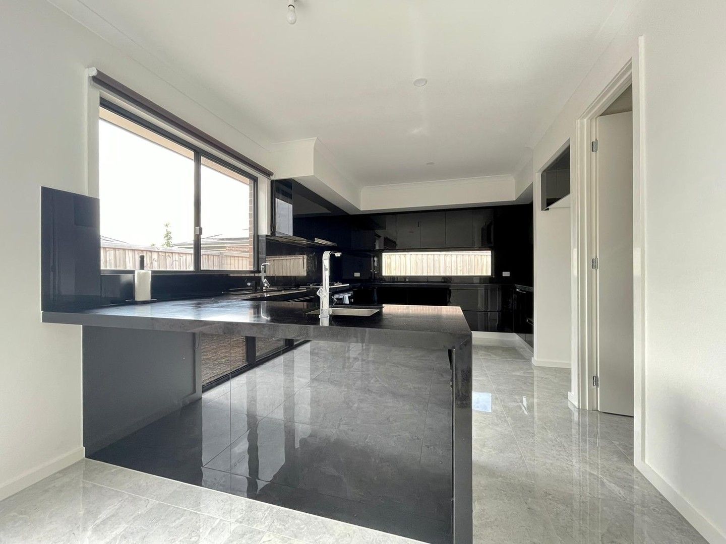 4 bedrooms House in 89 Holyoake Parade MANOR LAKES VIC, 3024