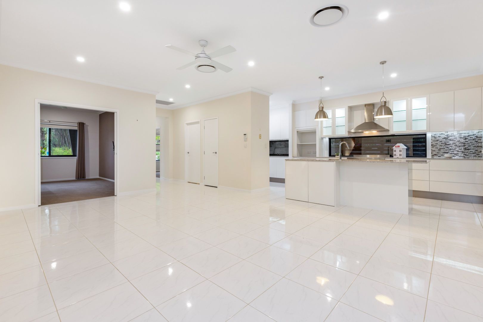 63-65 Kimberley Drive, Shailer Park QLD 4128, Image 2