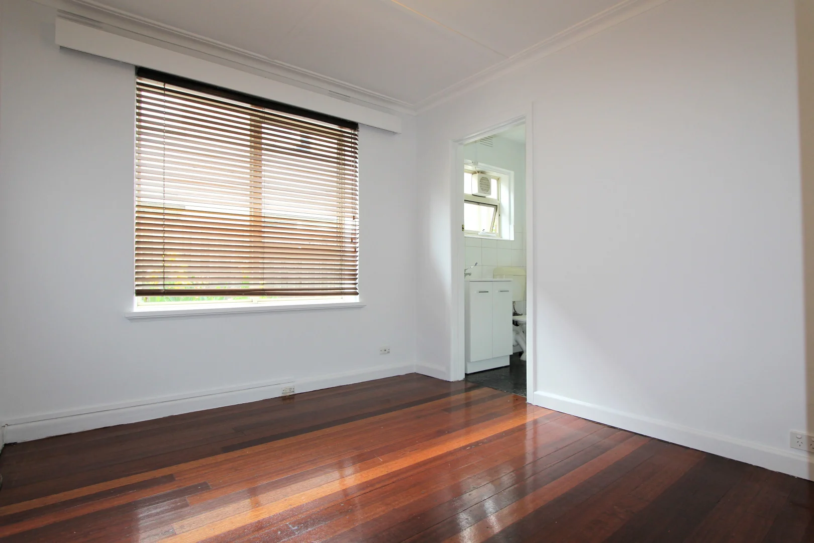 Additional image 5 of 3/96 Glen Huntly Road, Elwood VIC 3184
