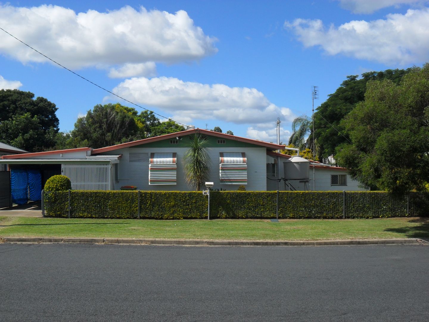 Gatton QLD 4343 3 beds house for Sale, 220,000 2015108786 Domain