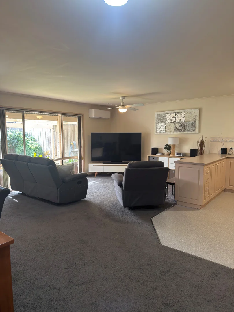 Additional image 6 of 2/219 Mount Pleasant Road, Highton VIC 3216