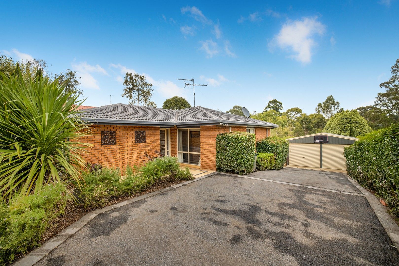 3 bedrooms House in 71 Charles Street WARRAGUL VIC, 3820
