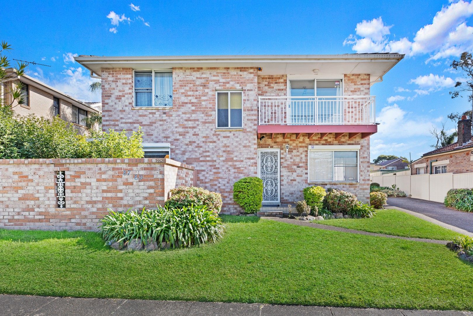 3 bedrooms Townhouse in 1/87 - 89 Blakesley Road SOUTH HURSTVILLE NSW, 2221