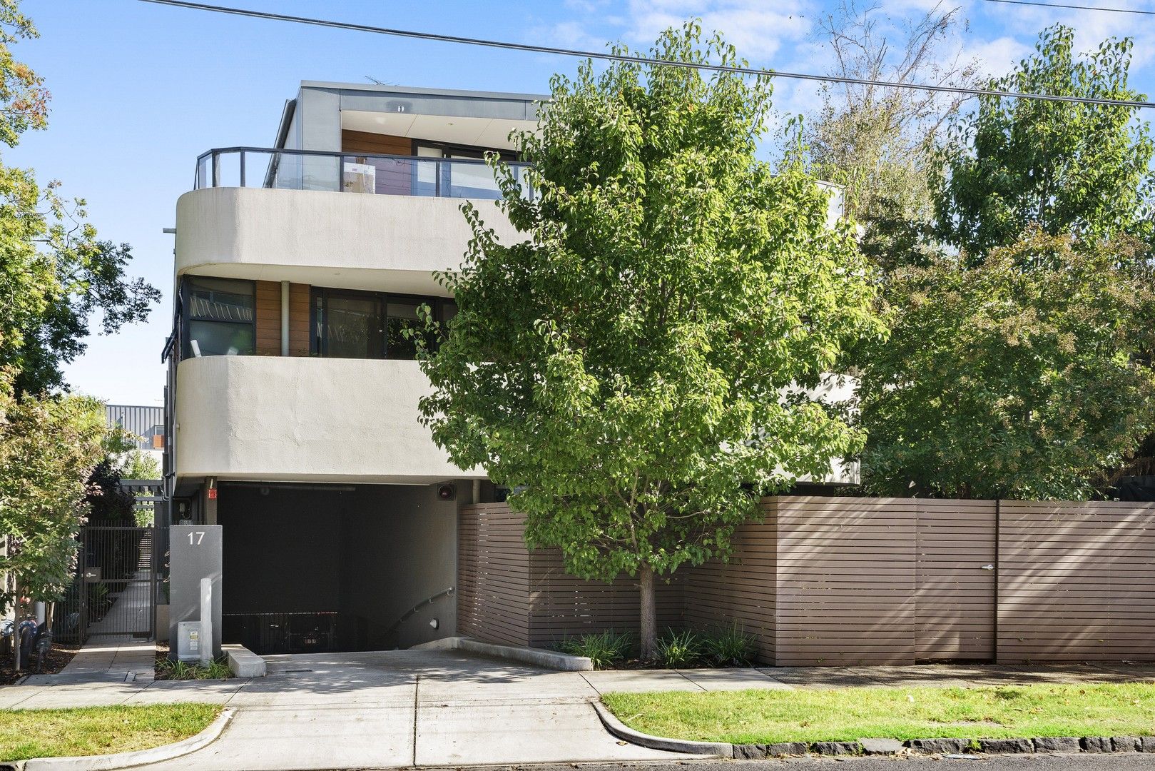 1 bedrooms Apartment / Unit / Flat in 203/17 Railway Parade MURRUMBEENA VIC, 3163