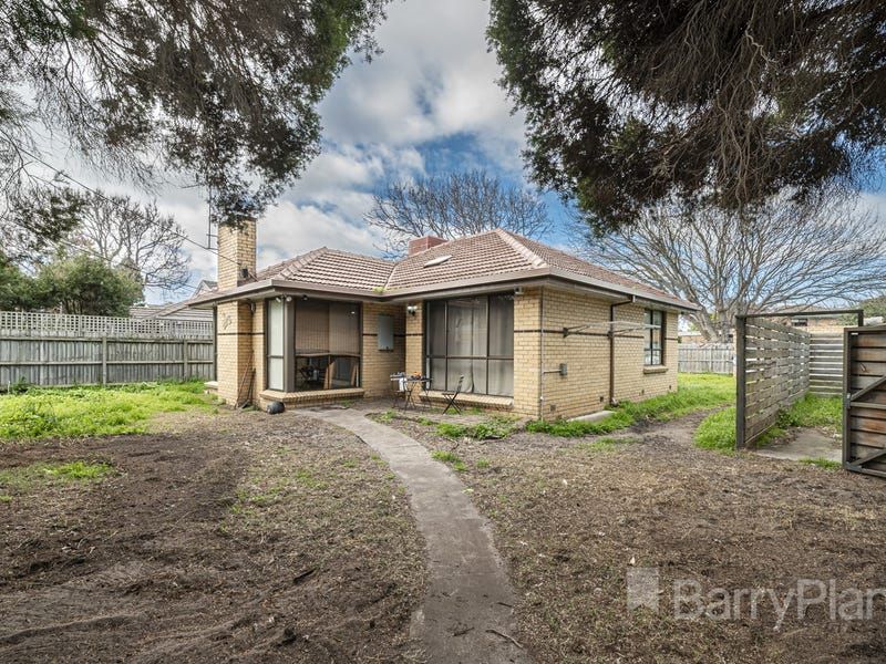 3 bedrooms House in 2 Ella Grove CHELSEA VIC, 3196