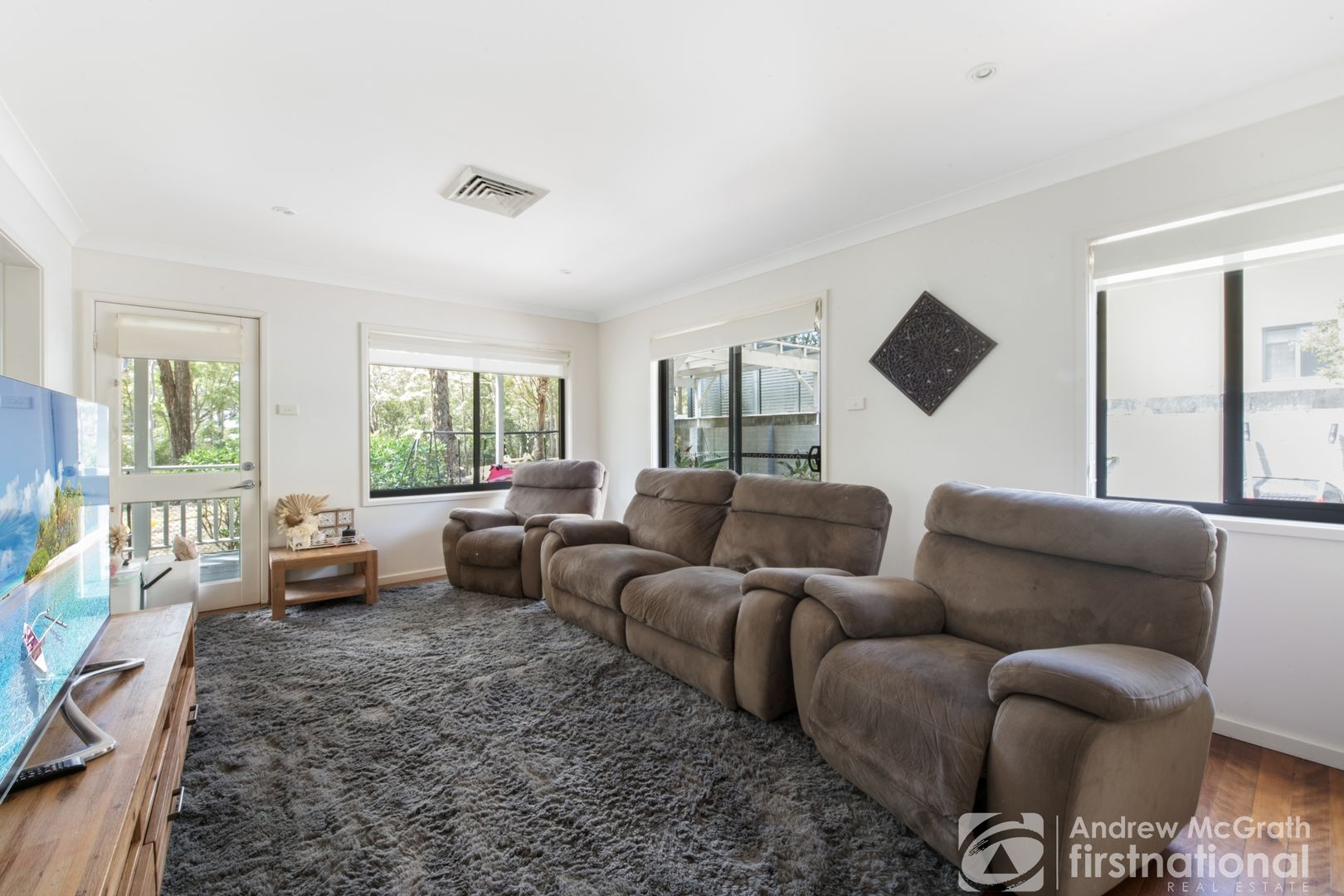 610 Currawong Circuit, Cams Wharf NSW 2281, Image 2